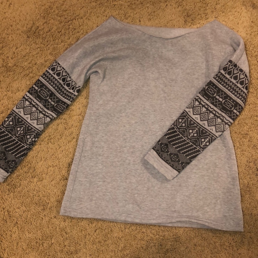 Grey crew neck sweater